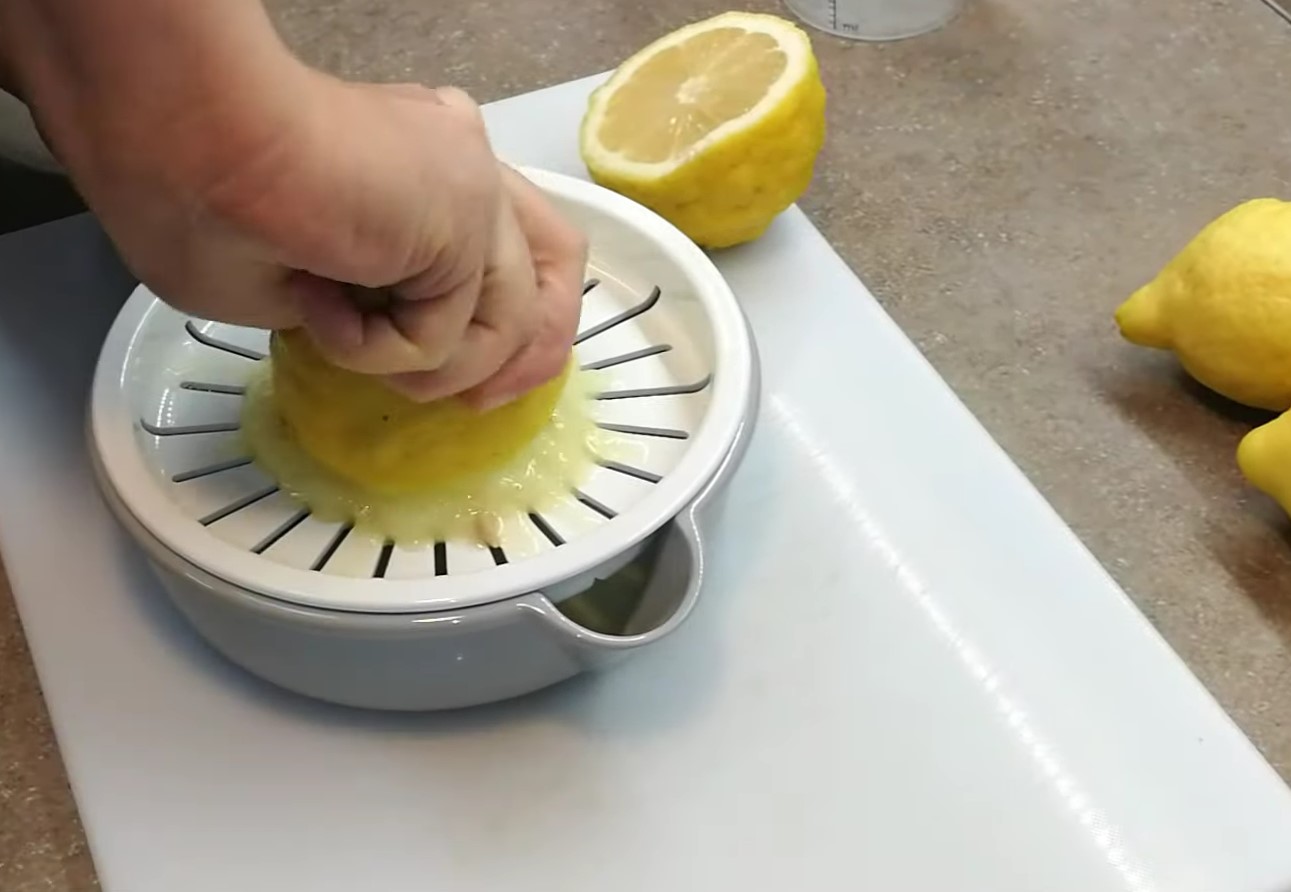 Gelo di limone (Sitsiilia sidrunipuding): Mangia Bedda traditsiooniline magustoit