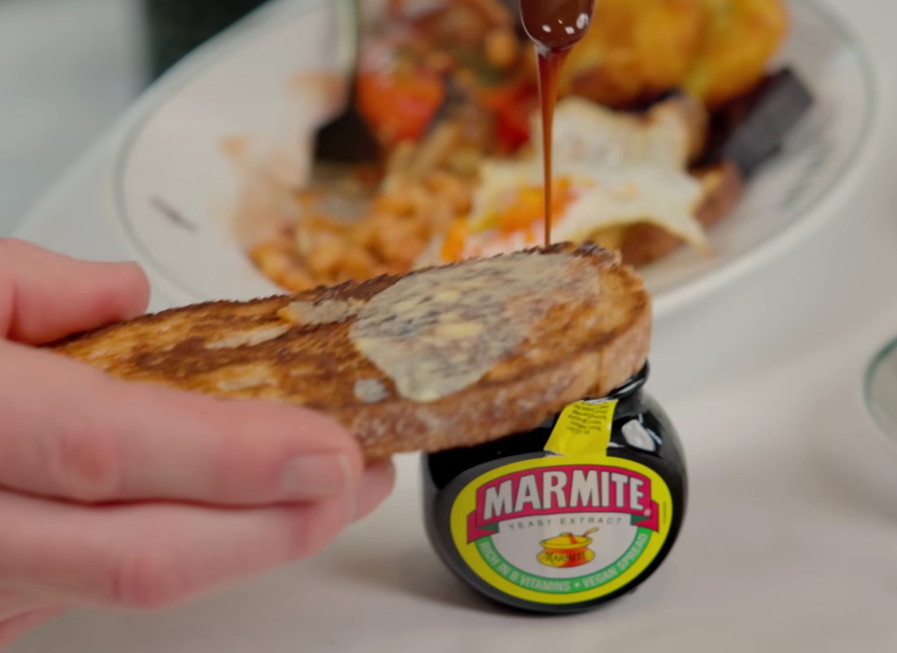 „Kuradi kõhulahtisus” või maailma parim võileivakate. Mis on marmite, kuidas seda süüakse ja miks selle kohta anekdoote räägitakse