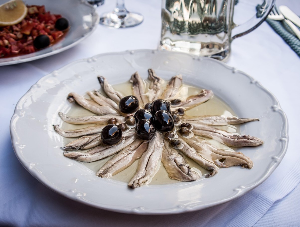 Väike kala suurepäraste omadustega. Ostame seda harva, kuigi see sisaldab palju valku ja oomega-3-rasvhappeid