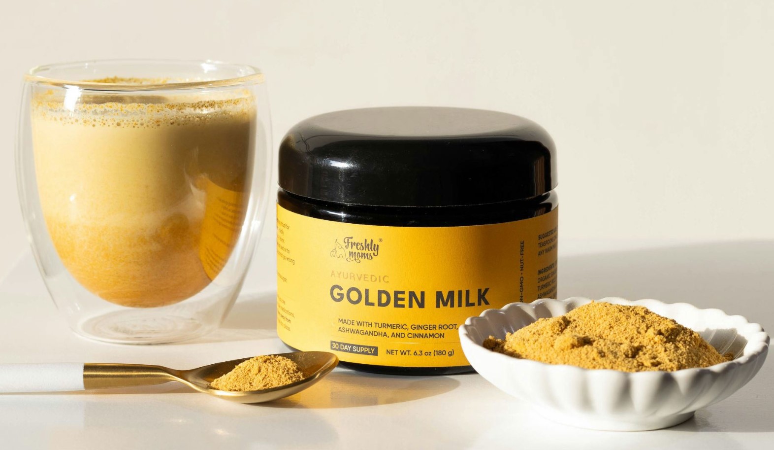 Immuunsuse ja hea tuju jaoks. Mis on kuldne piim ja kuidas seda valmistada?