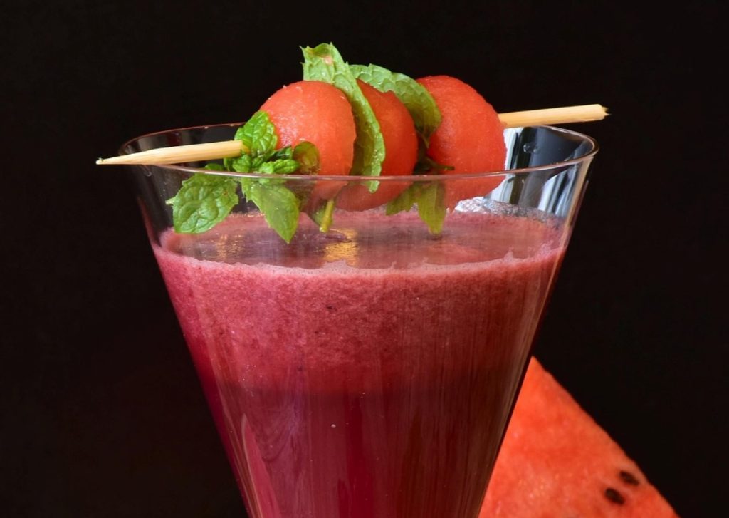 Ei mingit apelsini- ega õunamahla. See mahl on parim viis südame kaitsmiseks, immuunsuse tugevdamiseks ja nakkuste vastu võitlemiseks.