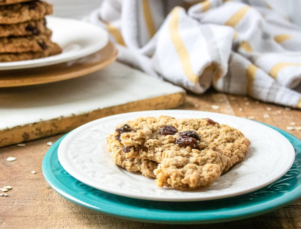 Kaerahelbe-rosinaküpsised retsept: Bev I Am, Food.com