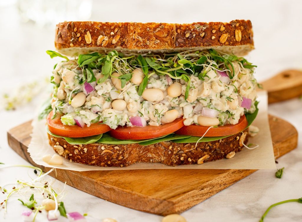 Kreemjas, kergelt vürtsikas võileivakate. Parandab suurepäraselt soolestiku tööd ja ennetab veresuhkru kõikumist