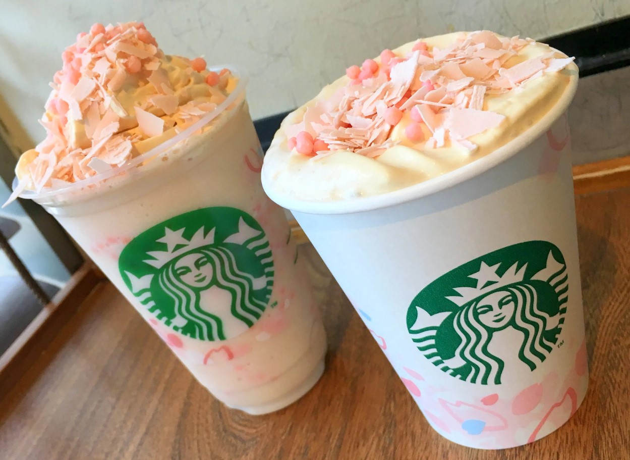 Sakura Latte kodus: trendikas kirsiõiejook