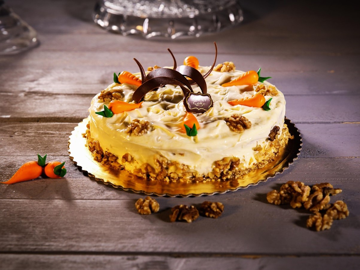 Ilma jahuta, võita ja suhkruta. Seda porgandikooki saad valmistada mitmest tervislikust tootest