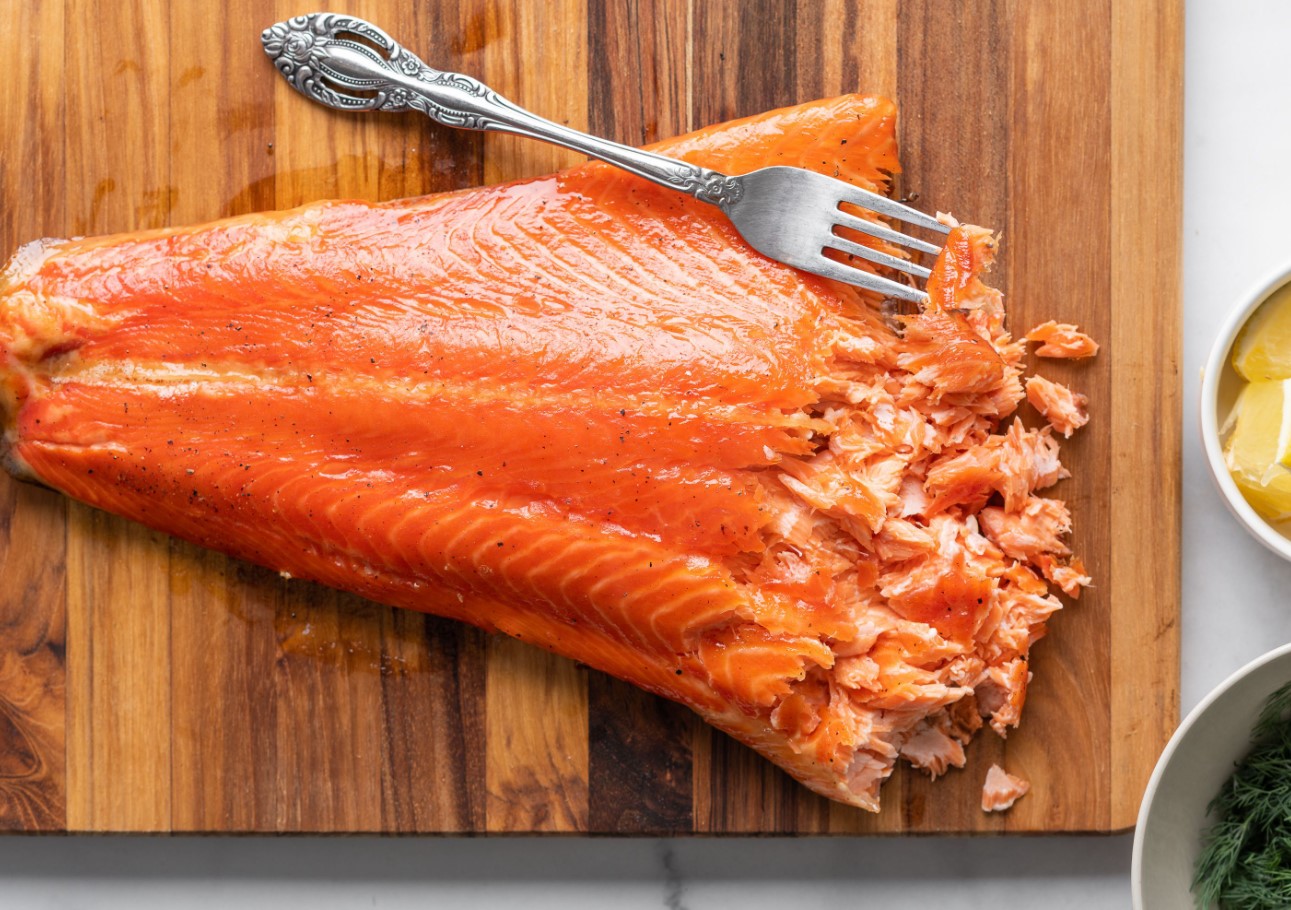 Sõber andis vihje, kuidas osta poest suitsulõhet poole hinnaga – seekord ei ole tegemist punase märgistusega toodetega.