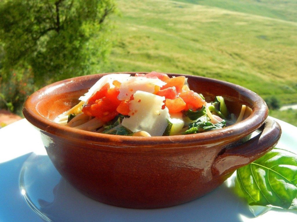 Sitsiilia Tenerumi pasta: traditsiooniline roog, mis on valmistatud cucuzza lunga lehtedest