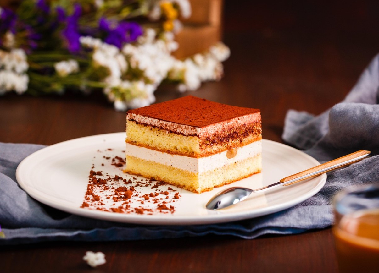 See tiramisu on klassikaline retsept restoranist Muru. Võite oma lemmikdesserti värskendada, lisades maskarponemousse’ile sidruni- või apelsinikoore. Koostisosa