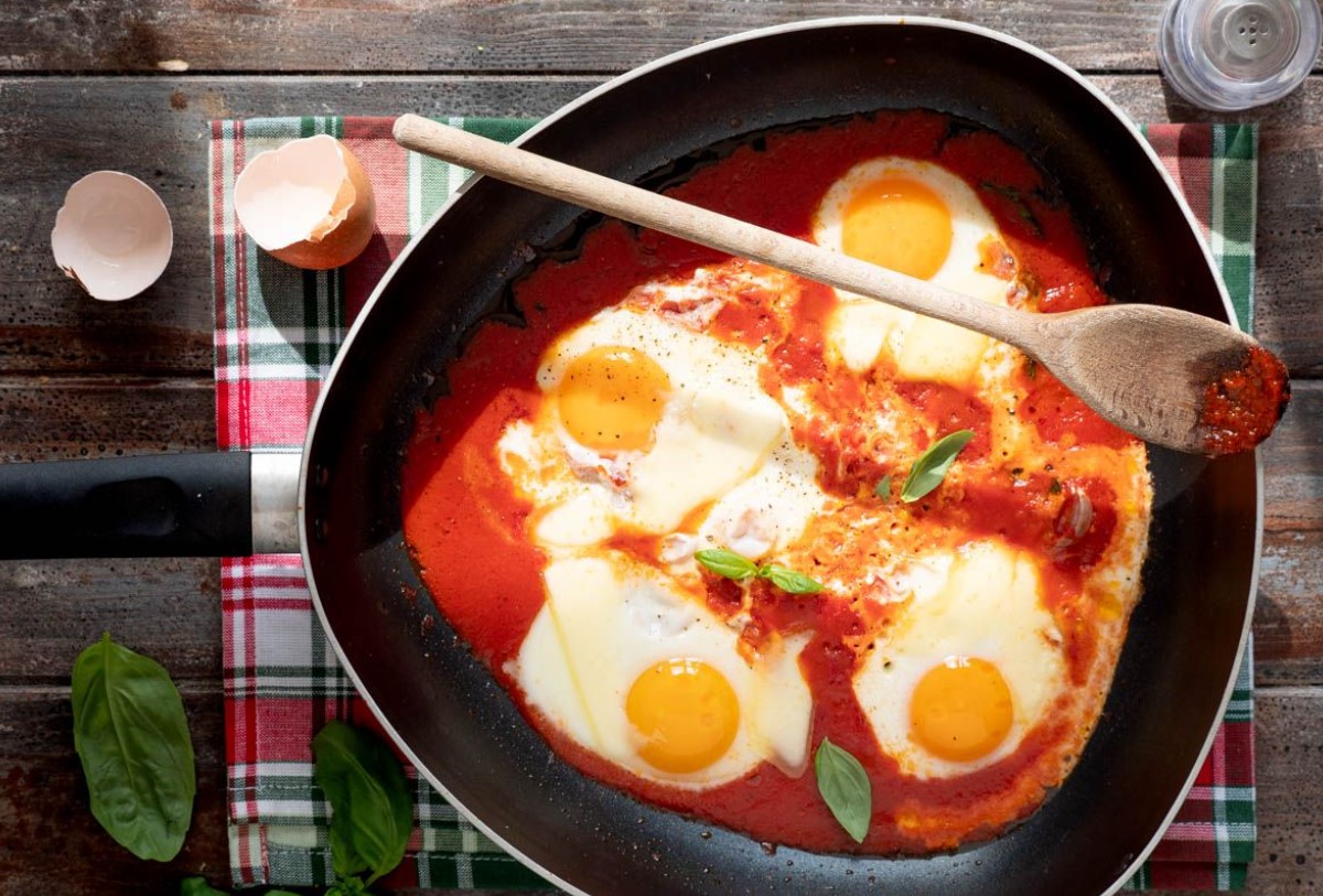 „Munad puhastustules” on traditsiooniline roog vanast Itaalia köögist. Maitsev, toitev ja ideaalne jahedaks hommikuks.