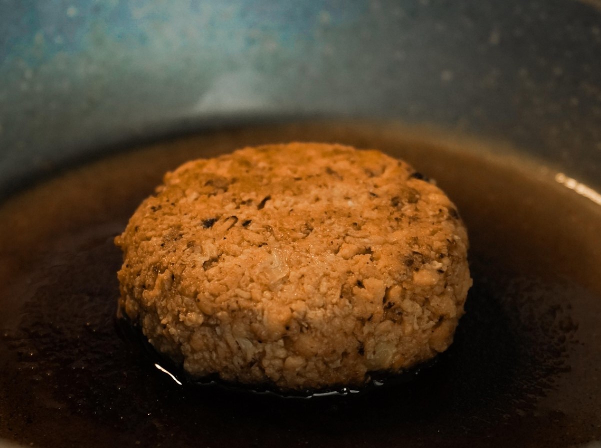 Veganistlikud läätsburgereid retsept autorilt Cookie&Kate