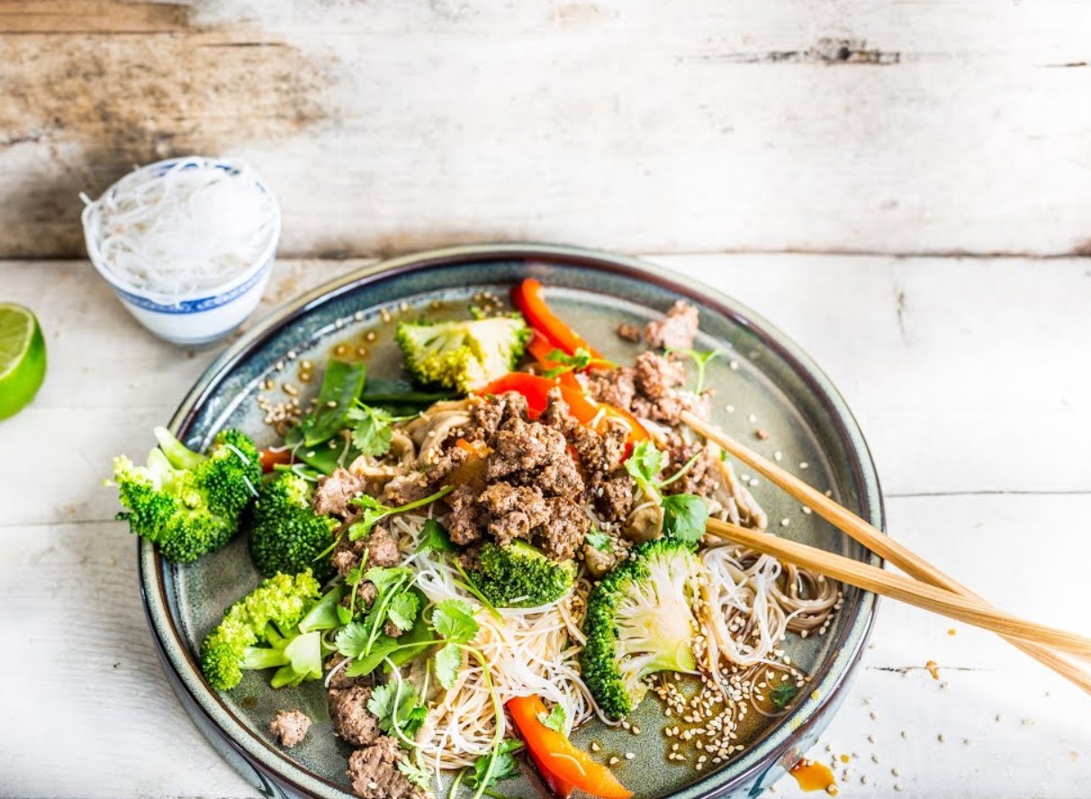 Aasia veiselihasalat nuudlitega võtab tavaliselt üsna palju aega valmistada.