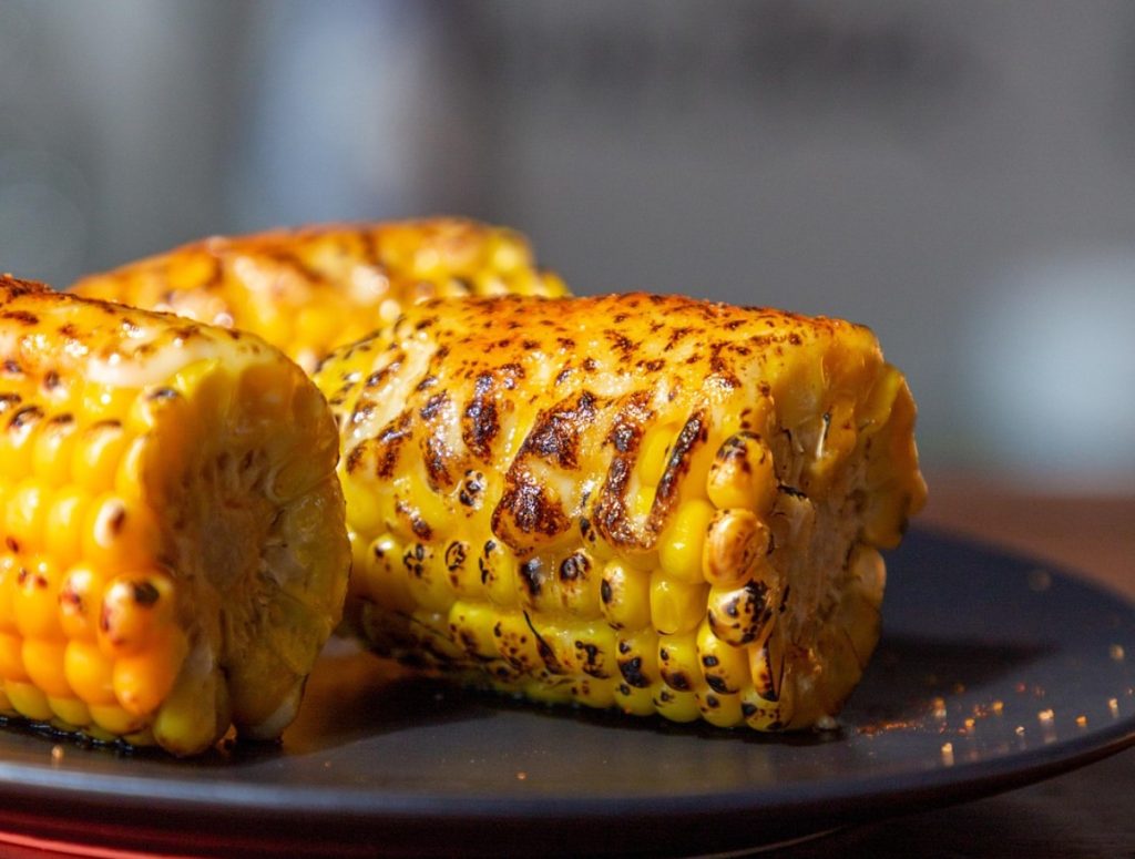 Grillitud mais – parima tulemuse saamiseks grillige maisitõlvikud koos koorikuga
