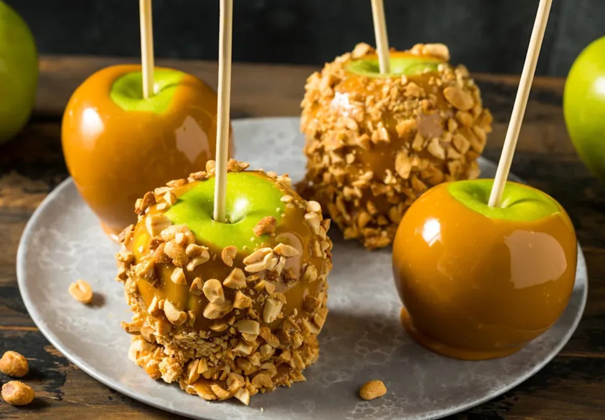 Krõbe jõuluime Taanist: proovige Knäckäpplenit