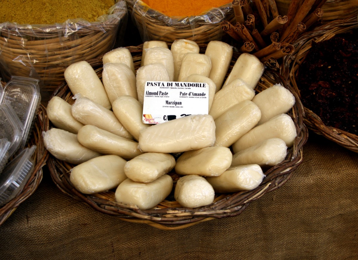 Sitsiilia jõulud maitsevad nagu mandlid: proovi klassikalisi Pasta di mandorle küpsiseid