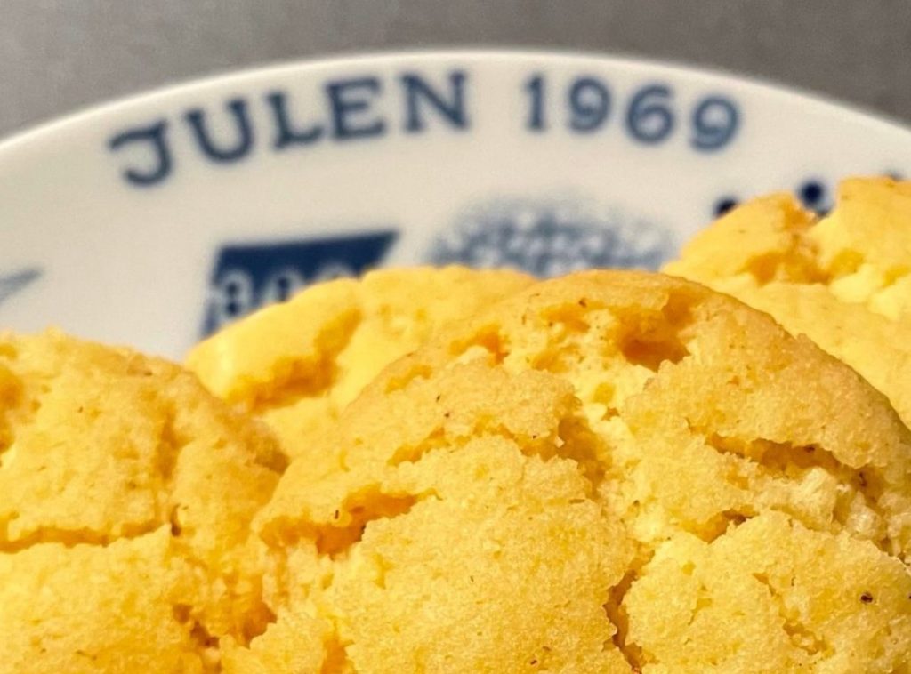 Saffransdrömmar, „safranidreamid” Rootsist: särav talve- ja jõulumaik