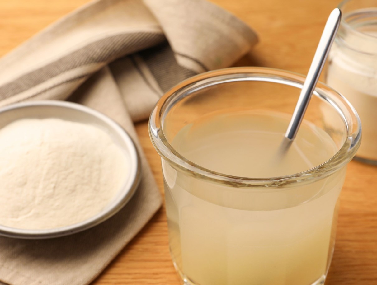 Mida lisada külmkapis, et see ideaalselt tahkeks: unustatud loodusliku paksendaja saladus