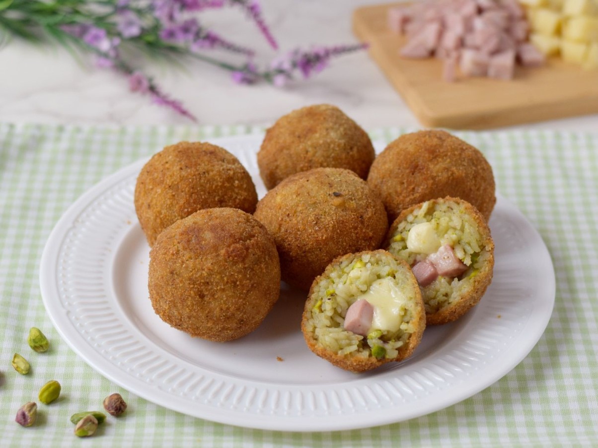 Üks amps ja sa oled Taorminas – pistaatsia-arancini, mida toidublogijad jumaldavad