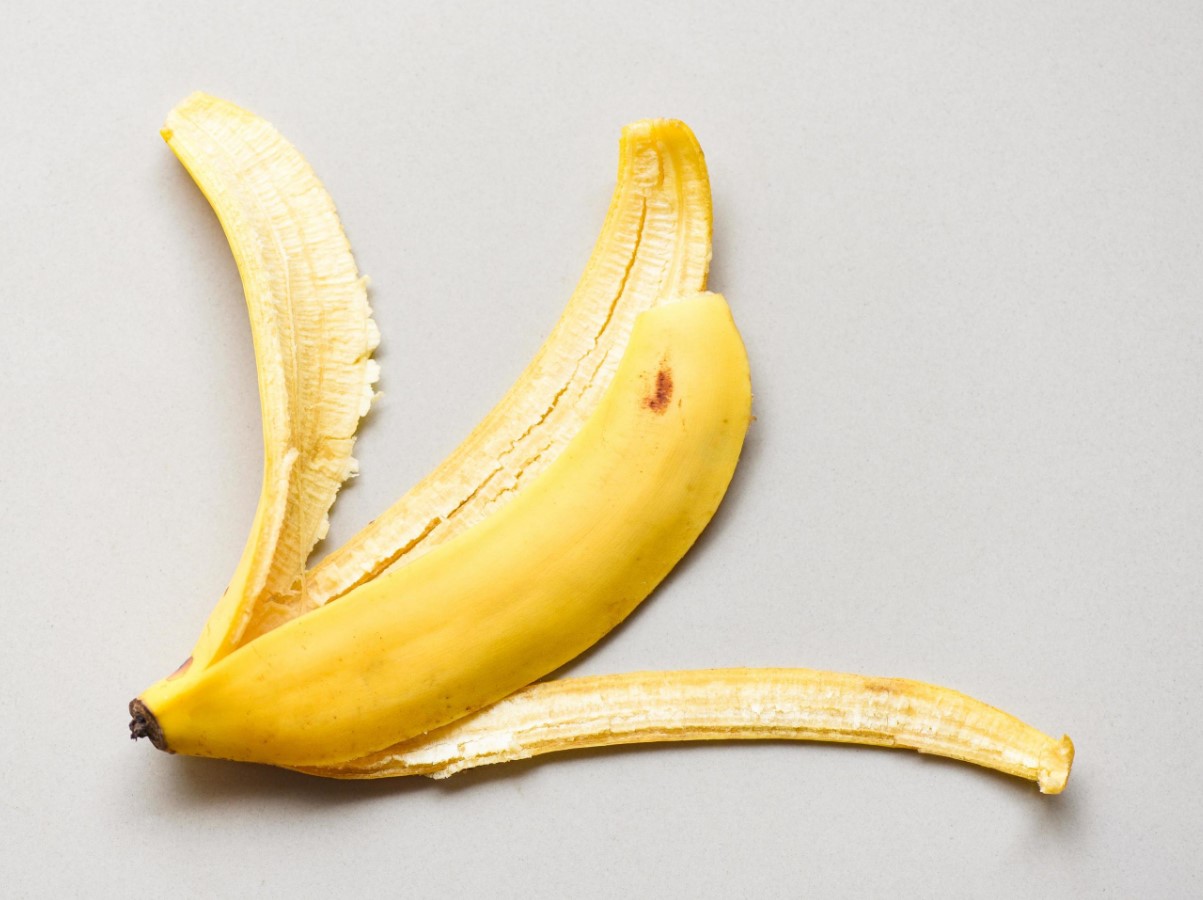 Unustatud saladus kingade läikeks: miks kingi banaanikoorega hõõruti