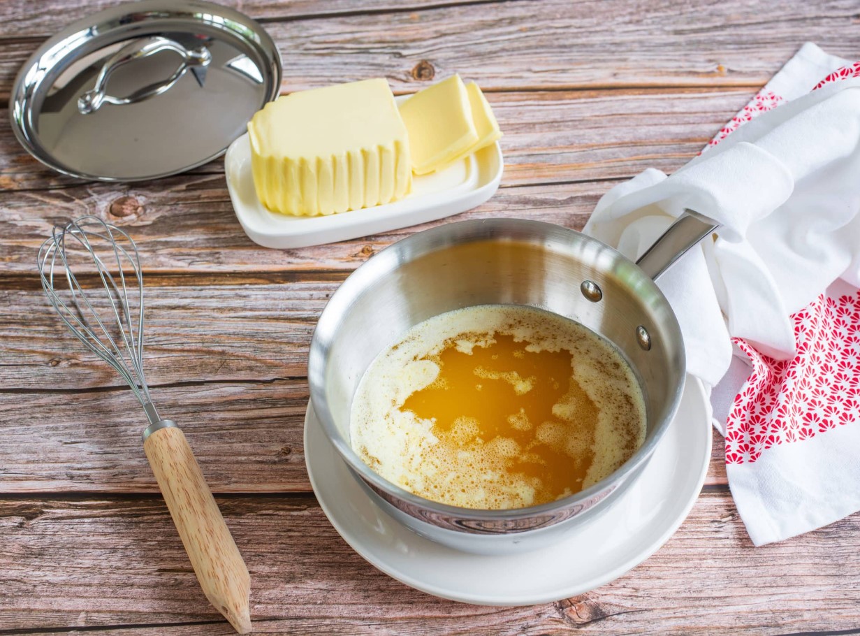 Prantslased nimetavad seda ühekomponentset kastet. Sellel on pähklimaitse, seda võib leivale määrida ja juustukooki lisada.