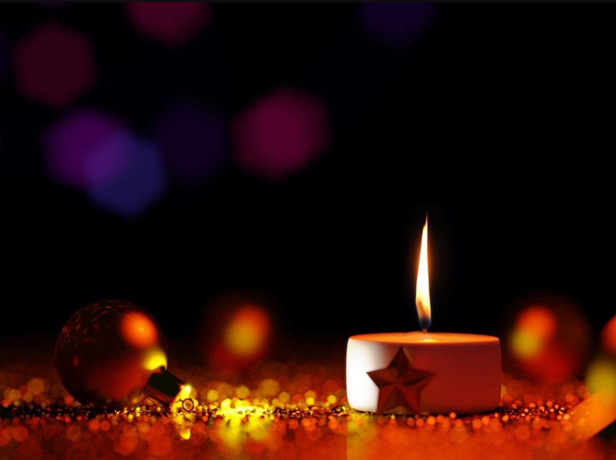 Mesilasvaha või parafiin? Nii valid jõuludeks tõeliselt head küünlad