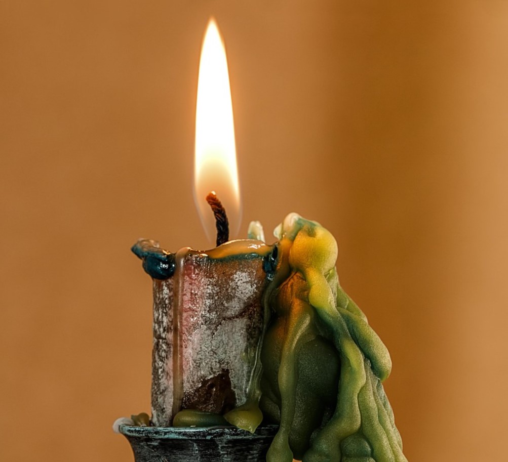 Mesilasvaha või parafiin? Nii valid jõuludeks tõeliselt head küünlad