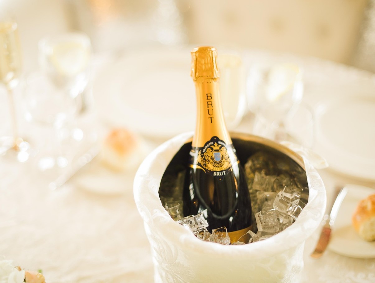 Kuidas avada šampanjapudel õigesti