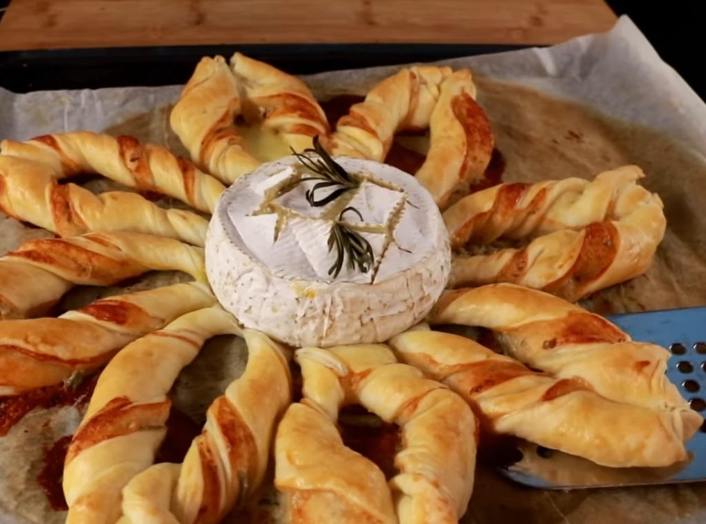 Pühademaagia: peida juust tainasse ja saad ideaalse suupiste jõuludeks