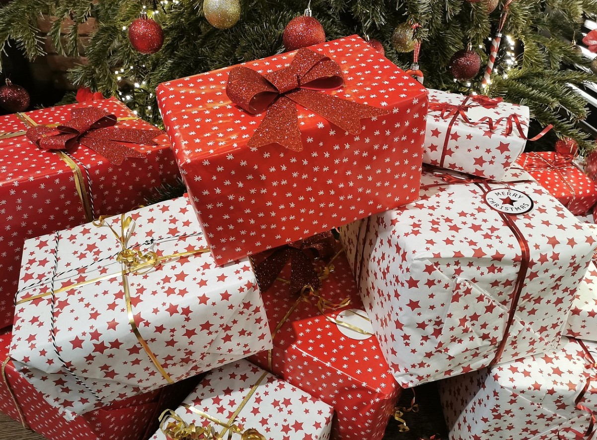 Eestlaste jõulunipid: kuidas teha väikesest kingist suurt rõõmu