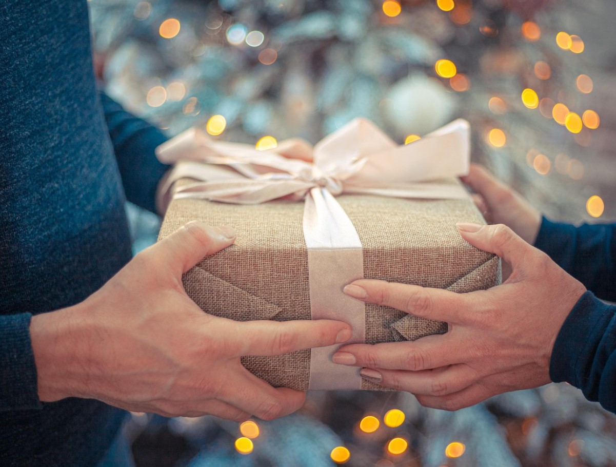 Eestlaste jõulunipid: kuidas teha väikesest kingist suurt rõõmu