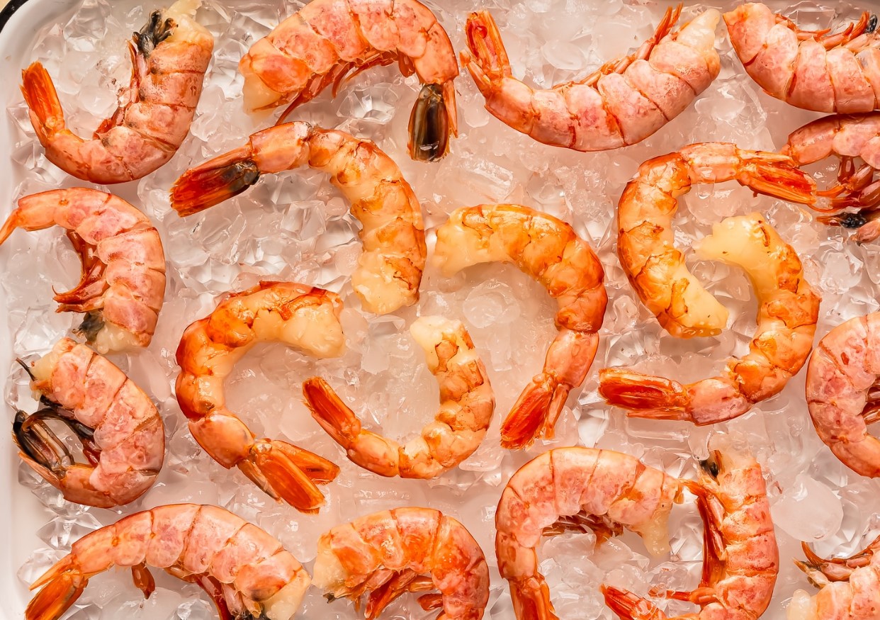 Kuidas puhastada krevette 2 sekundiga: Norra kalurite „keerutamise” meetod