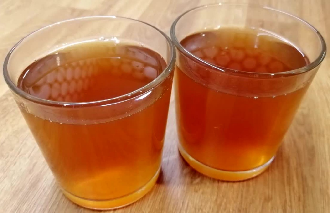 Miks kuivatatud puuviljade kompotti lisatakse natuke soodat: vana keemiline trikk, mis muudab joogi erksamaks