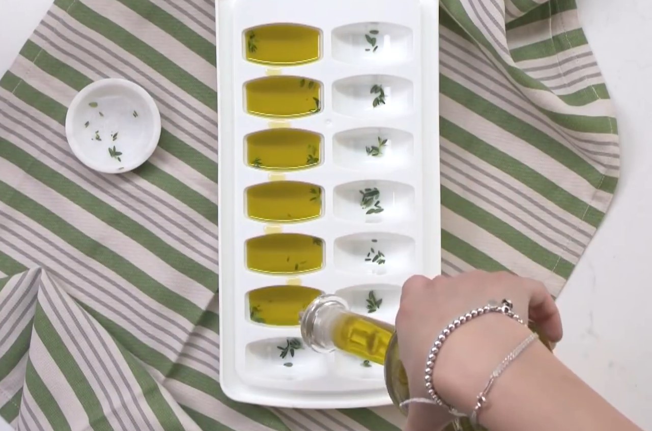 Nipp, mis aitab vältida tomatipasta hallitamist külmkapis