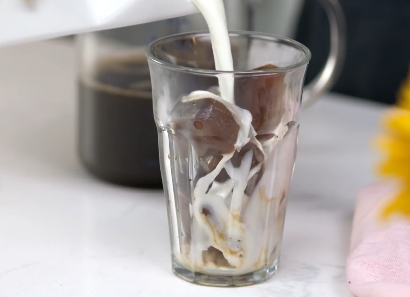 Nipp, mis aitab vältida tomatipasta hallitamist külmkapis