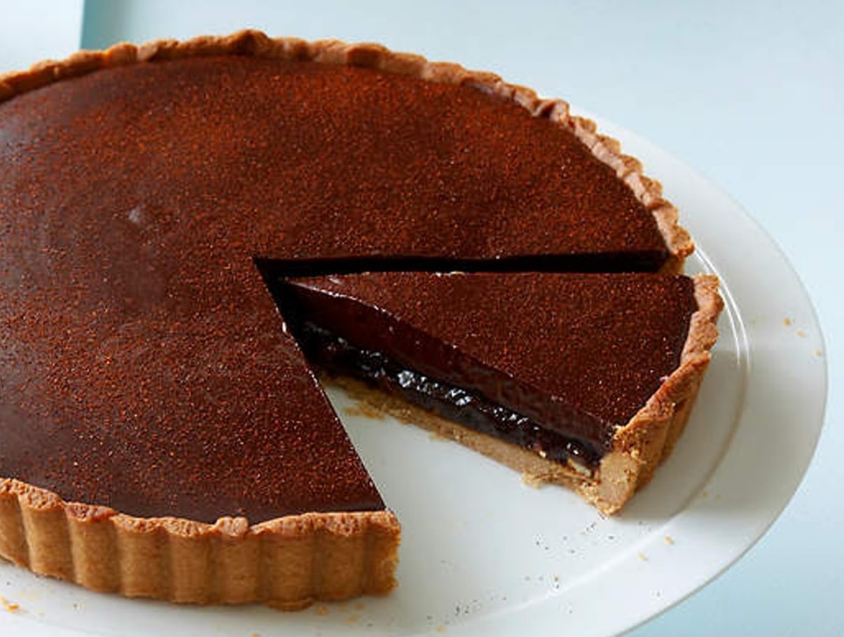 Valmistage see jõulukook kohe – külmikus muutub selle maitse sügavamaks ja pehmemaks.