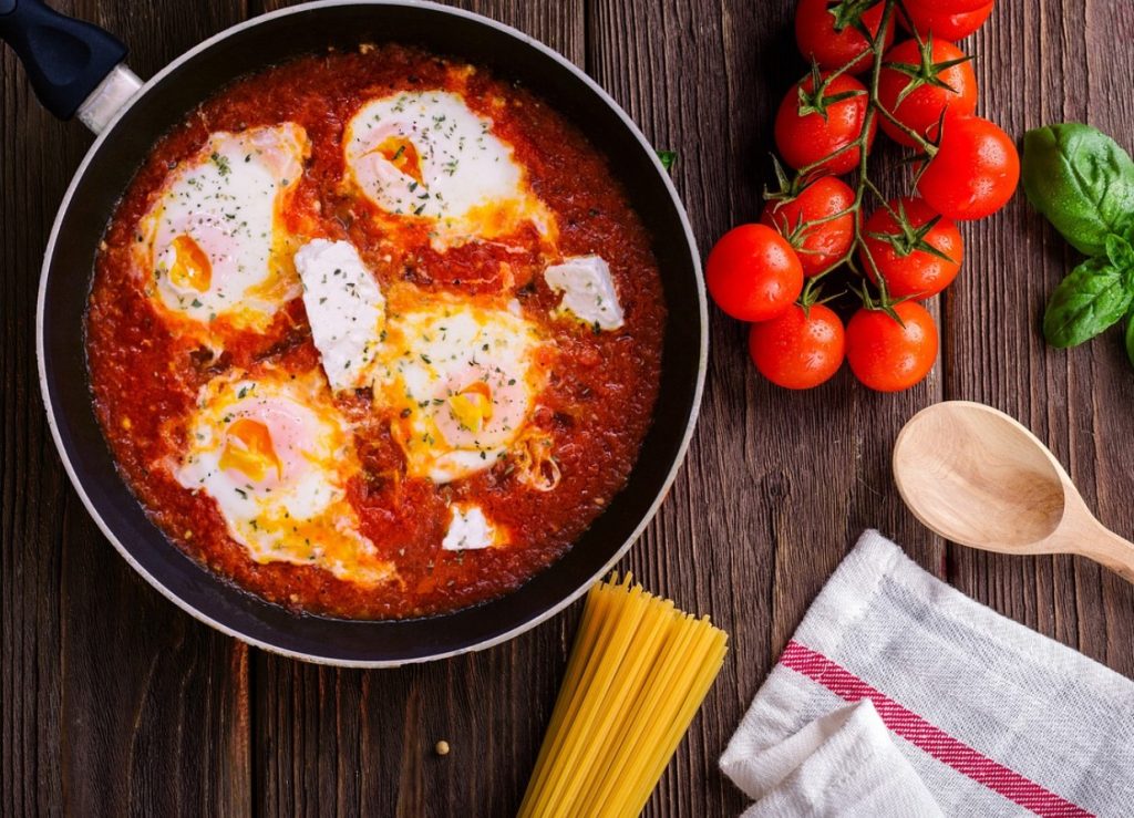 Proovisin teha munapuderit ahjus ja tulemuseks oli kõige õrnem munapuder, mida ma kunagi saanud olen.