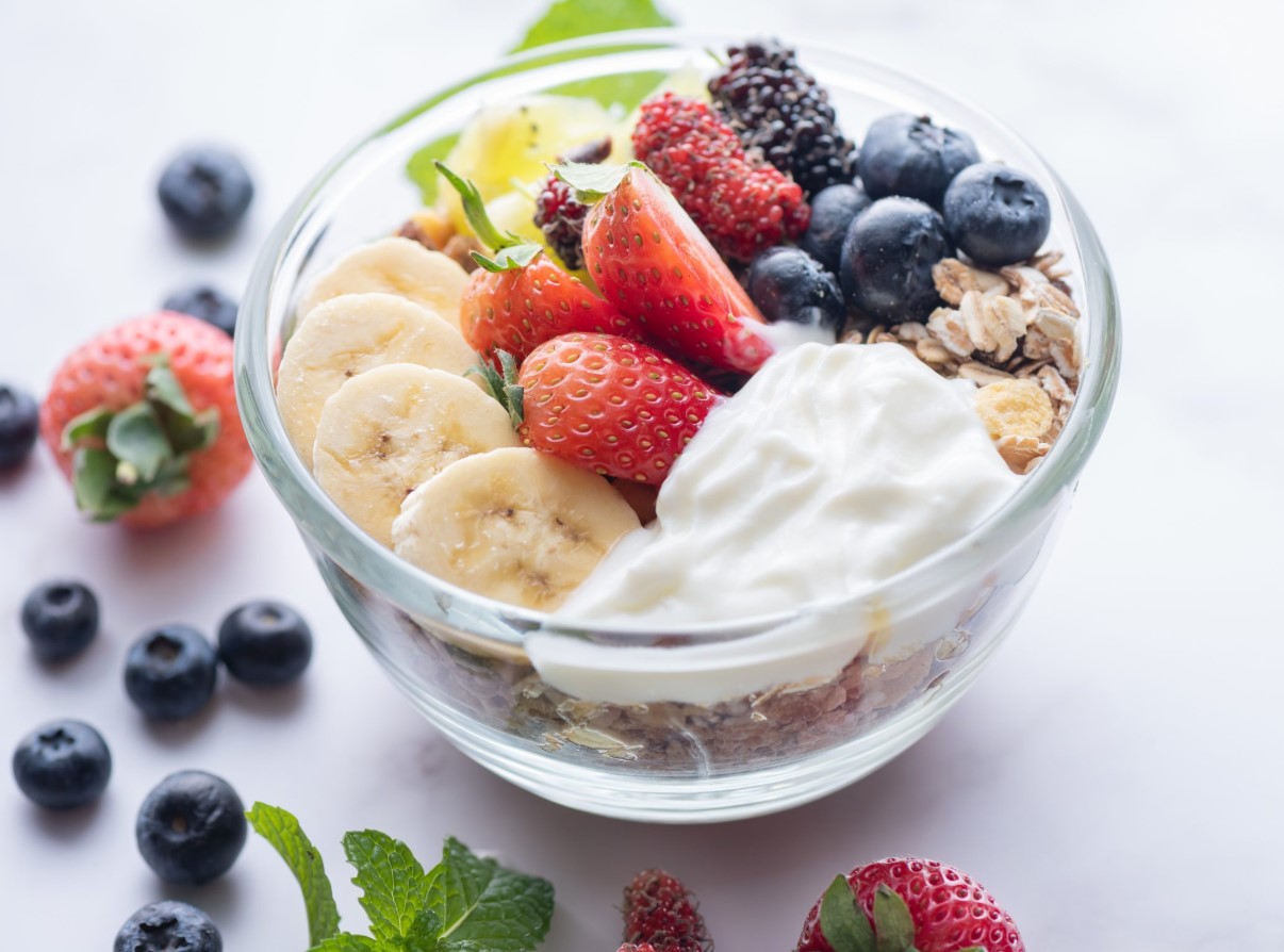 „Tervislike“ müütide paljastamine: miks puuviljajogurt takistab kaalukaotust