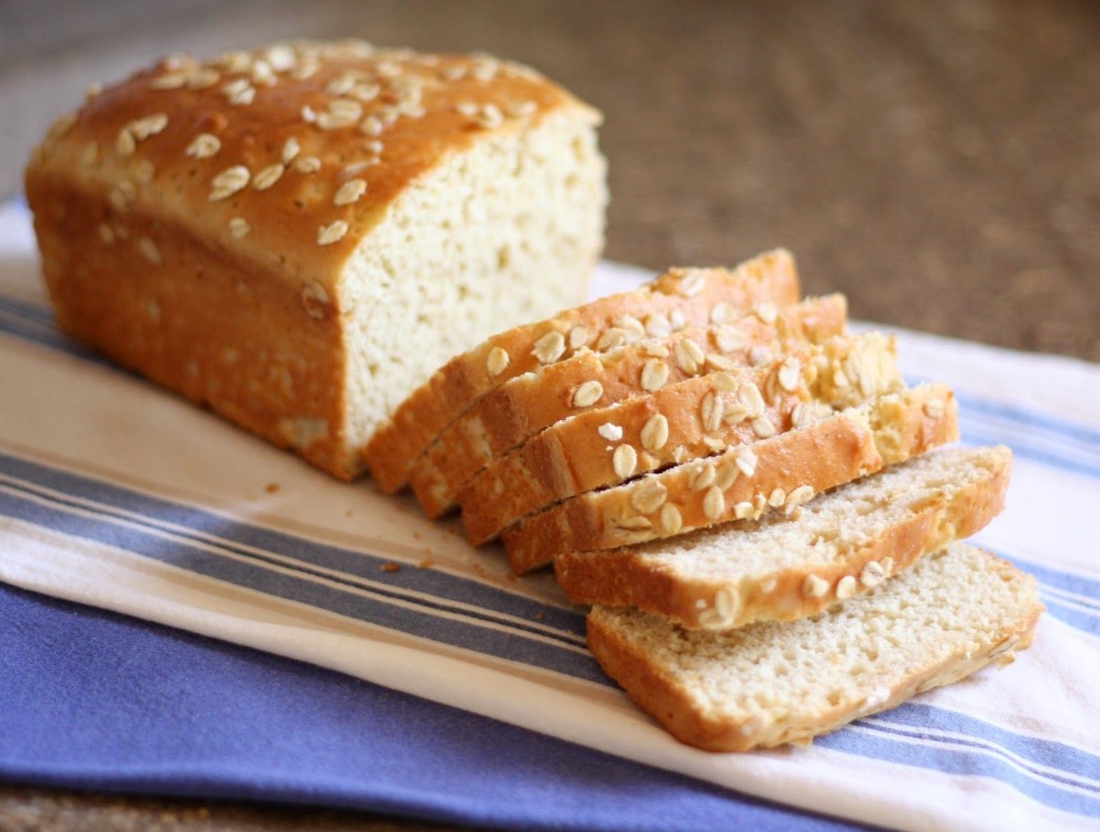 Kuidas küpsetada gluteenivaba leiba, mis tõesti kerkib: tuhandete ebaõnnestumiste järel leitud retsept