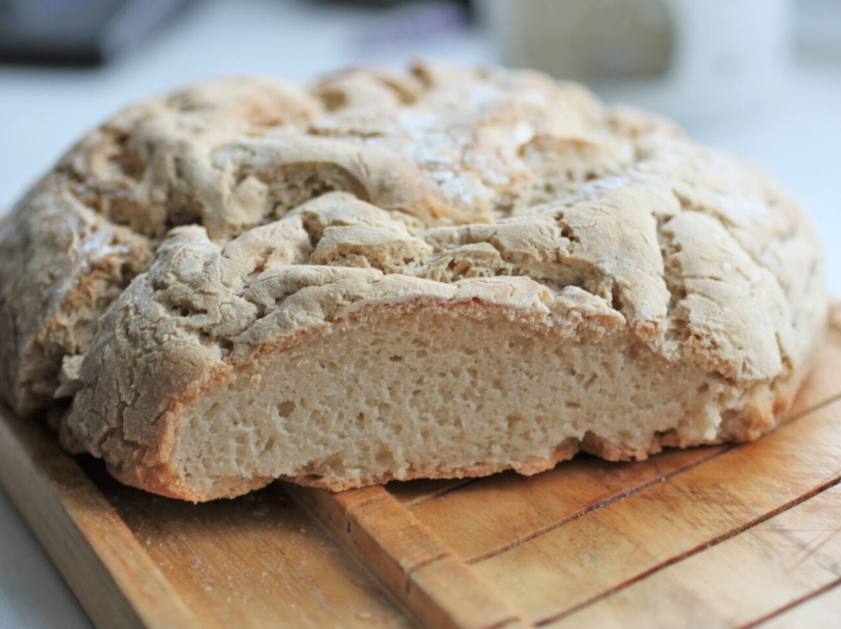 Kuidas küpsetada gluteenivaba leiba, mis tõesti kerkib: tuhandete ebaõnnestumiste järel leitud retsept