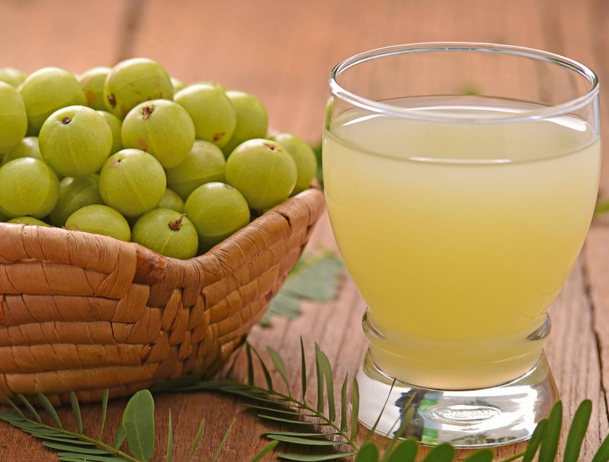 Vähe on teada, et nende puuviljade mahl aitab alandada kehatemperatuuri. See on kasulik ka liigestele ja leevendab stressi.