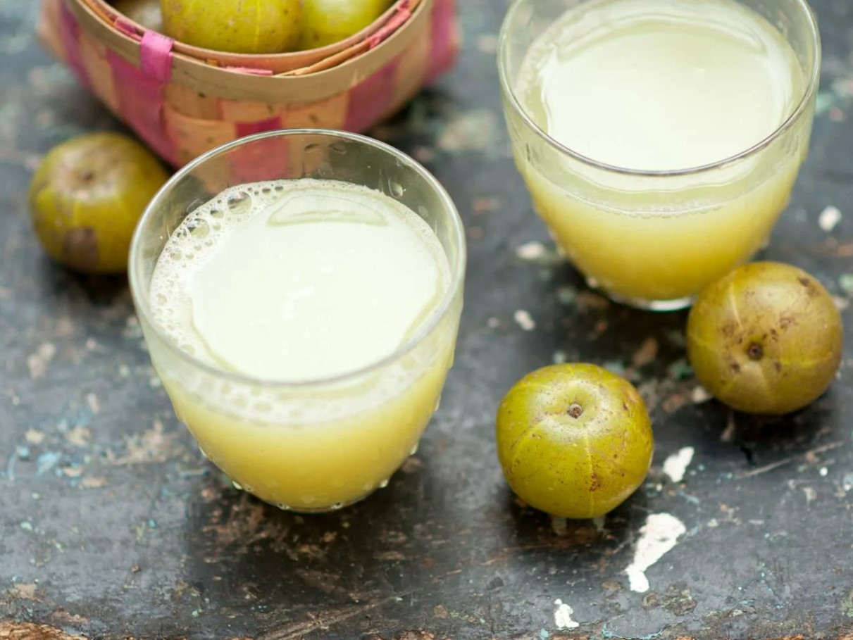 Vähe on teada, et nende puuviljade mahl aitab alandada kehatemperatuuri. See on kasulik ka liigestele ja leevendab stressi.