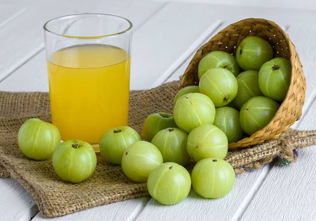 Vähe on teada, et nende puuviljade mahl aitab alandada kehatemperatuuri. See on kasulik ka liigestele ja leevendab stressi.