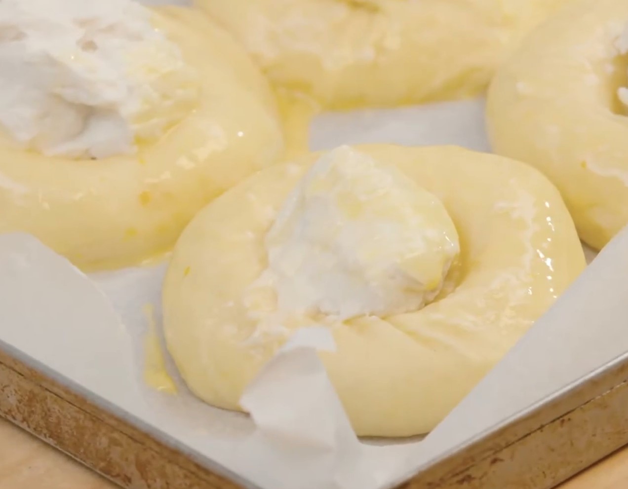 Küpsetatud Sitsiilia Iris ricottaga (Iris al forno): ideaalne hommikusöögiks või suupisteks igal ajal päeval