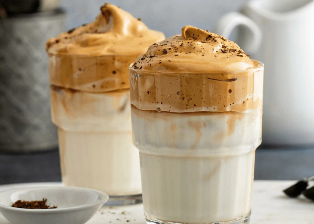 Dalgona kohv: suve maitsev ja stiilseim kohvijook – sai kuulsaks TikToki kaudu!