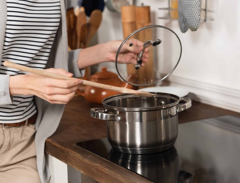 Kaanega poti kasutamine võib rikkuda paljude roogade tekstuuri ja maitse.