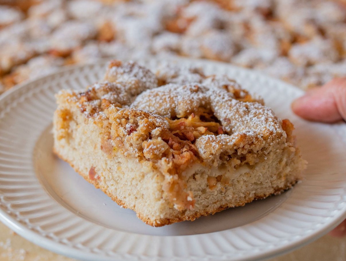 Õunte ja keefiri võlu: kerge ungari õunakook jõuludeks