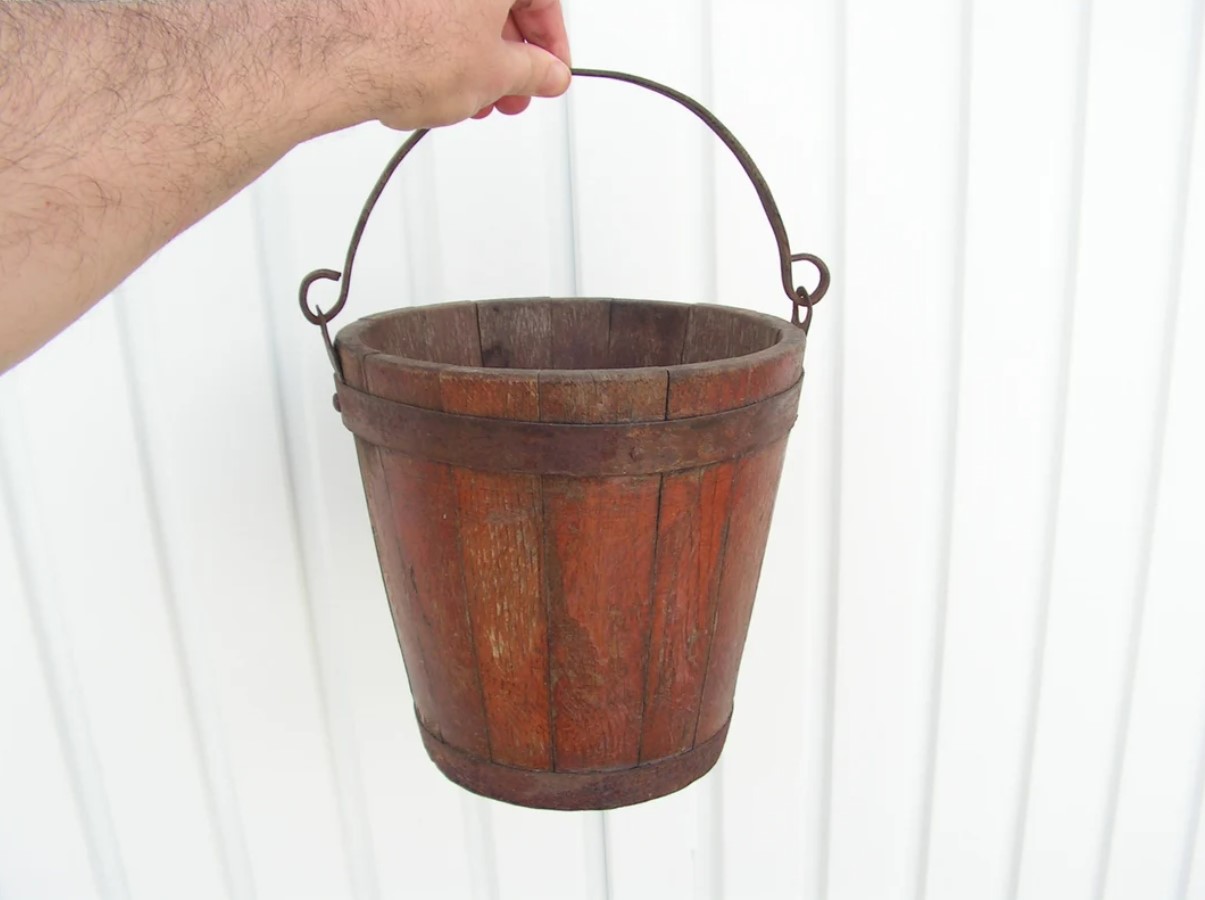 Naine leotas puulusikaid keevas vees – see vaatepilt ajendas mind sama tegema.