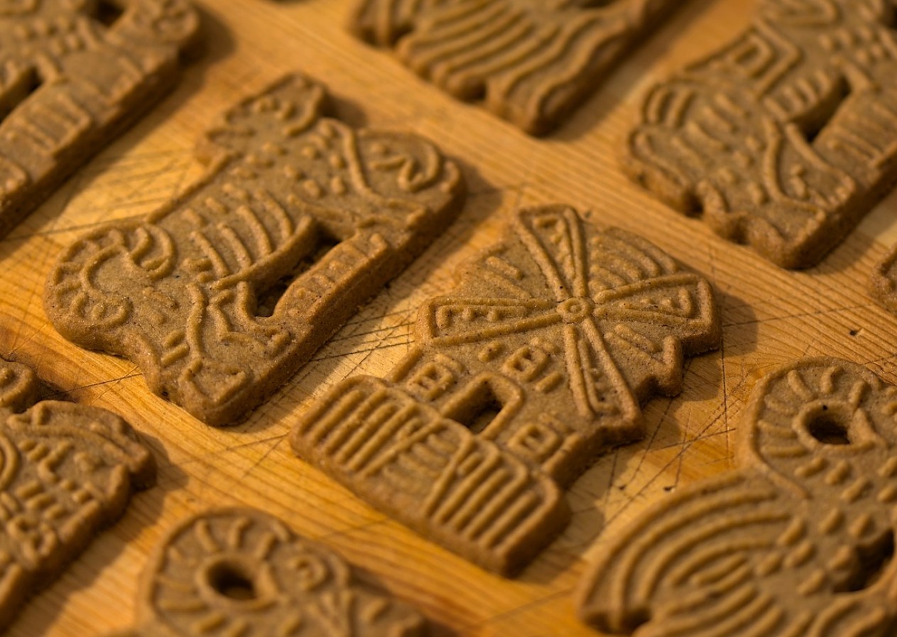 Spekulatius: kirssidega lamepirukas jõululõhnaga