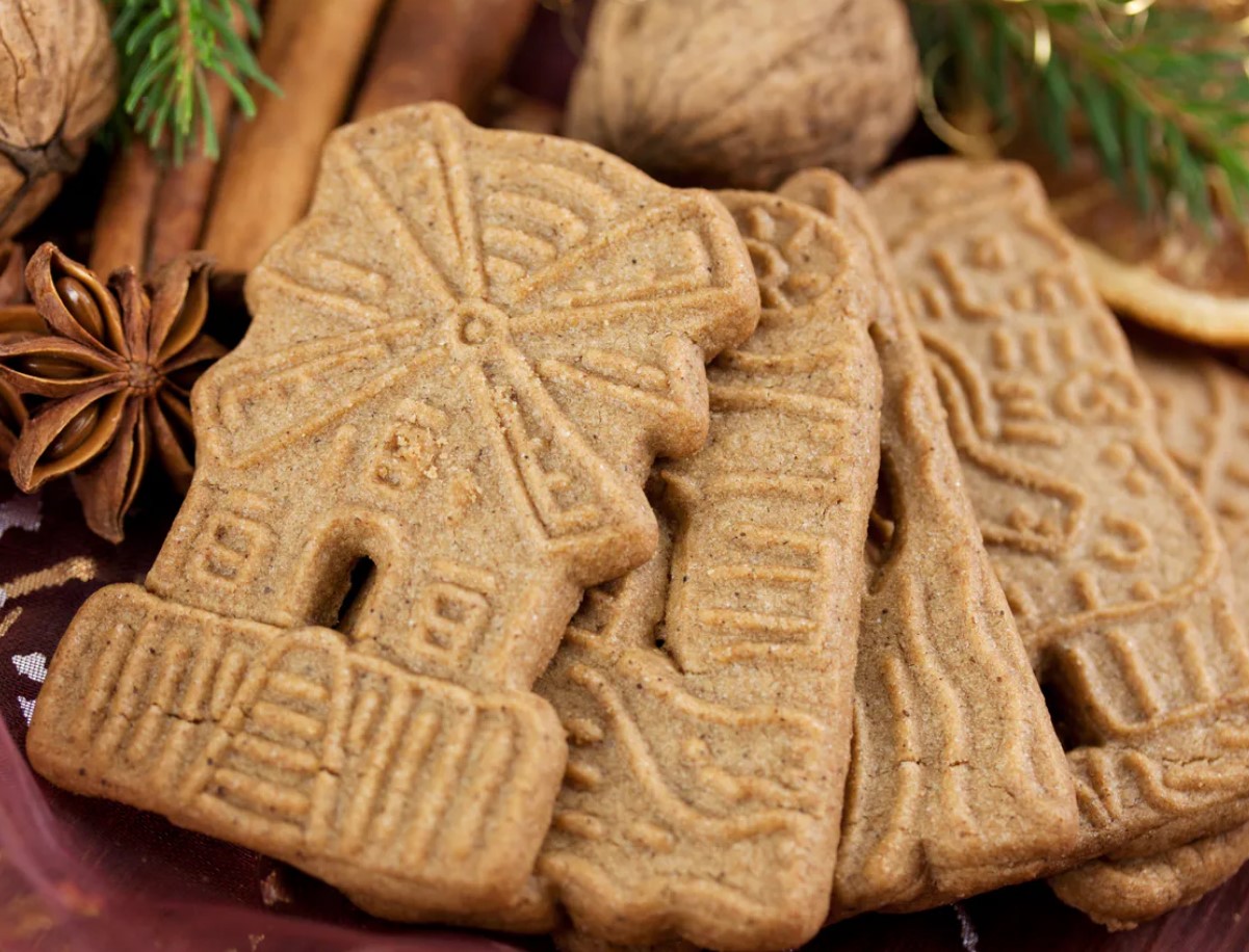 Spekulatius: kirssidega lamepirukas jõululõhnaga