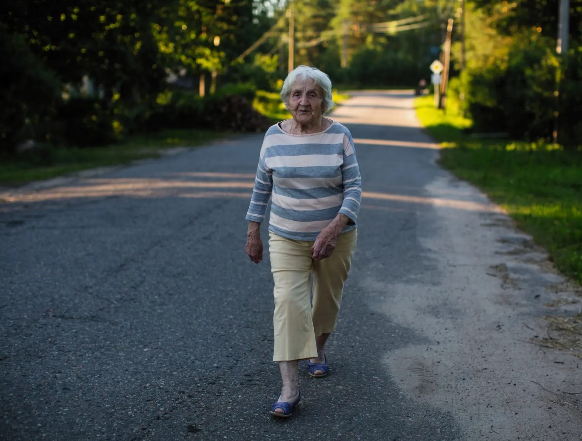 Vaid mõned sammud päevas võivad lükata dementsuse tekkimist mitme aasta võrra edasi