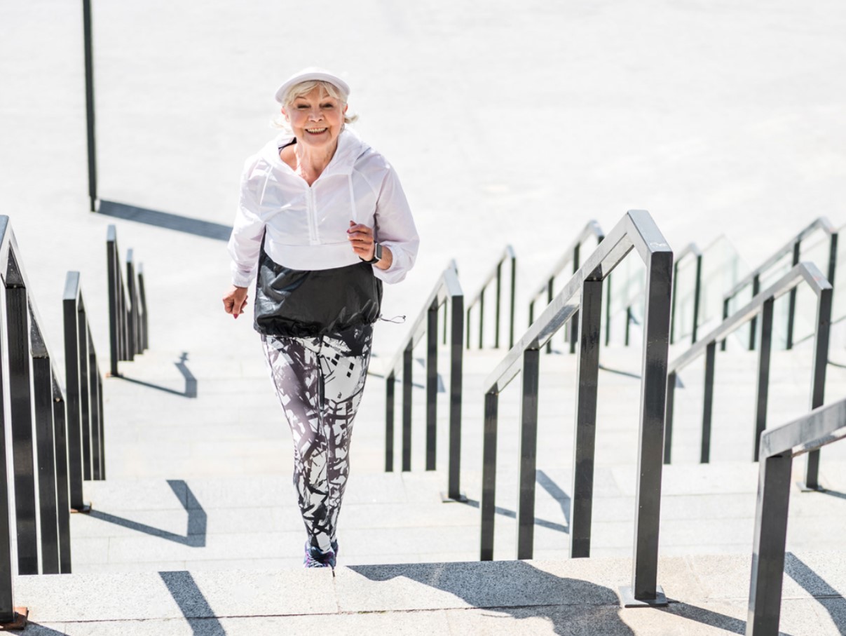 Vaid mõned sammud päevas võivad lükata dementsuse tekkimist mitme aasta võrra edasi